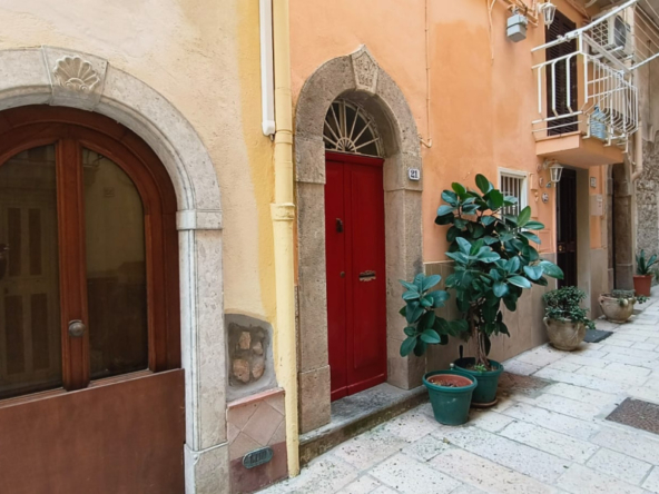 Tipologia Immobile: appartamento Provincia: latina Comune: gaeta Località:  Indirizzo: Via dell'Indipendenza Vico 17