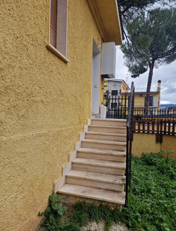 Tipologia Immobile: appartamento Provincia: roma Comune: guidonia montecelio Località: villanova Indirizzo: Via Giuseppe Garibaldi