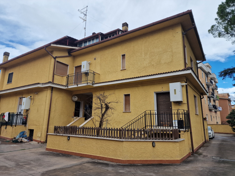 Tipologia Immobile: appartamento Provincia: roma Comune: guidonia montecelio Località: villanova Indirizzo: Via Giuseppe Garibaldi