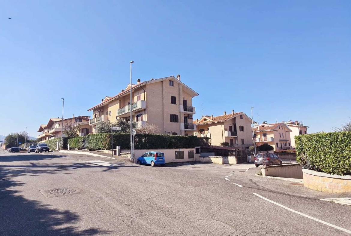 Tipologia Immobile: appartamento Provincia: roma Comune: monte compatri Località:  Indirizzo: Via delle Quinte