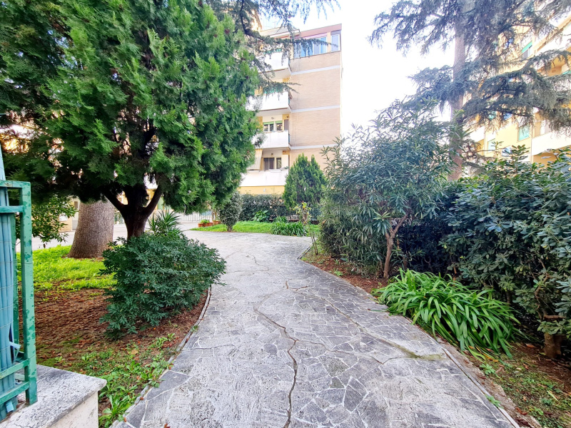 Tipologia Immobile: appartamento Provincia: roma Comune: pomezia Località:  Indirizzo: Via Francesco Petrarca