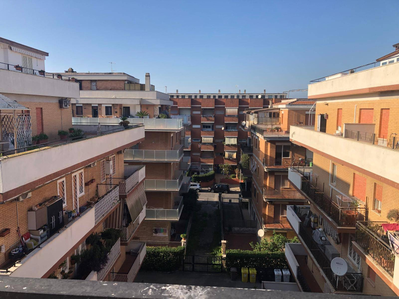 Tipologia Immobile: appartamento Provincia: roma Comune: pomezia Località:  Indirizzo: Via La Spezia