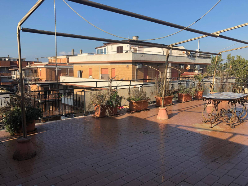 Tipologia Immobile: appartamento Provincia: roma Comune: pomezia Località:  Indirizzo: Via La Spezia