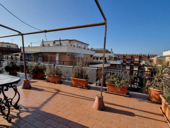 Tipologia Immobile: appartamento Provincia: roma Comune: pomezia Località:  Indirizzo: Via La Spezia
