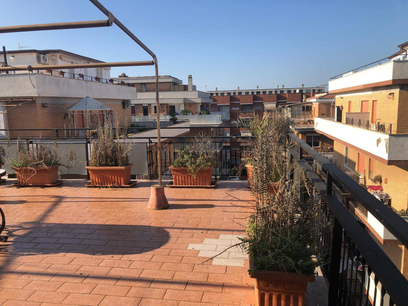 Tipologia Immobile: appartamento Provincia: roma Comune: pomezia Località:  Indirizzo: Via La Spezia