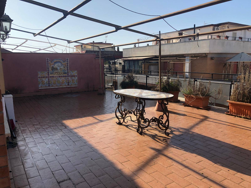 Tipologia Immobile: appartamento Provincia: roma Comune: pomezia Località:  Indirizzo: Via La Spezia