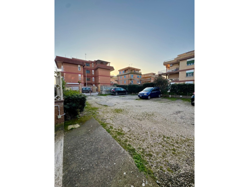 Tipologia Immobile: appartamento Provincia: roma Comune: pomezia Località:  Indirizzo: Via Svezia