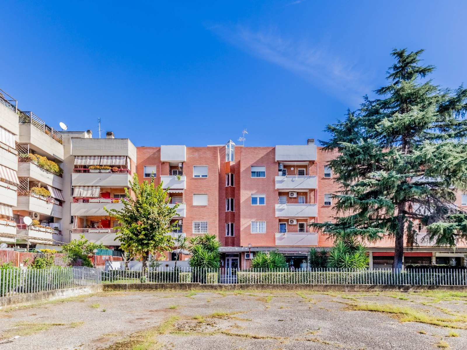 Tipologia Immobile: appartamento Provincia: roma Comune: roma Località: axa Indirizzo: Via Padre Massaruti