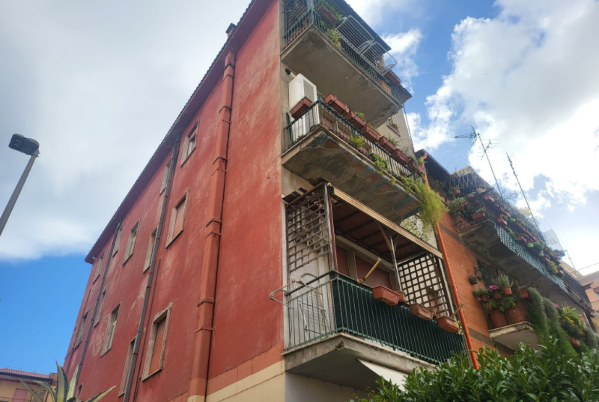 Tipologia Immobile: appartamento Provincia: roma Comune: roma Località: settebagni Indirizzo: Via Capoliveri