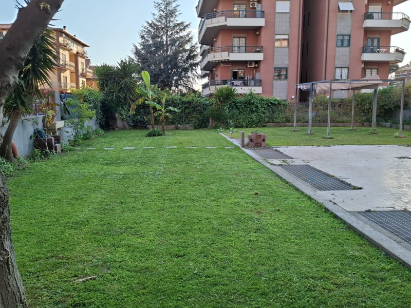 Tipologia Immobile: appartamento Provincia: roma Comune: roma Località: anagnina Indirizzo: Via Frascineto