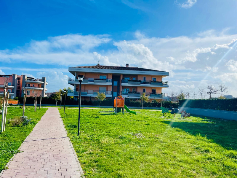 Tipologia Immobile: appartamento Provincia: roma Comune: roma Località: boccea Indirizzo: Via Monte del Marmo