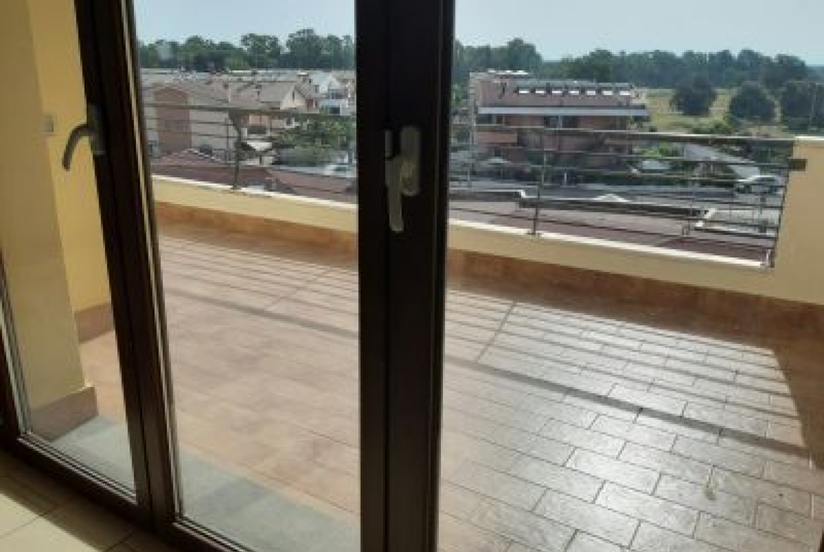 Tipologia Immobile: appartamento Provincia: roma Comune: roma Località: casal palocco Indirizzo: Via Salorno