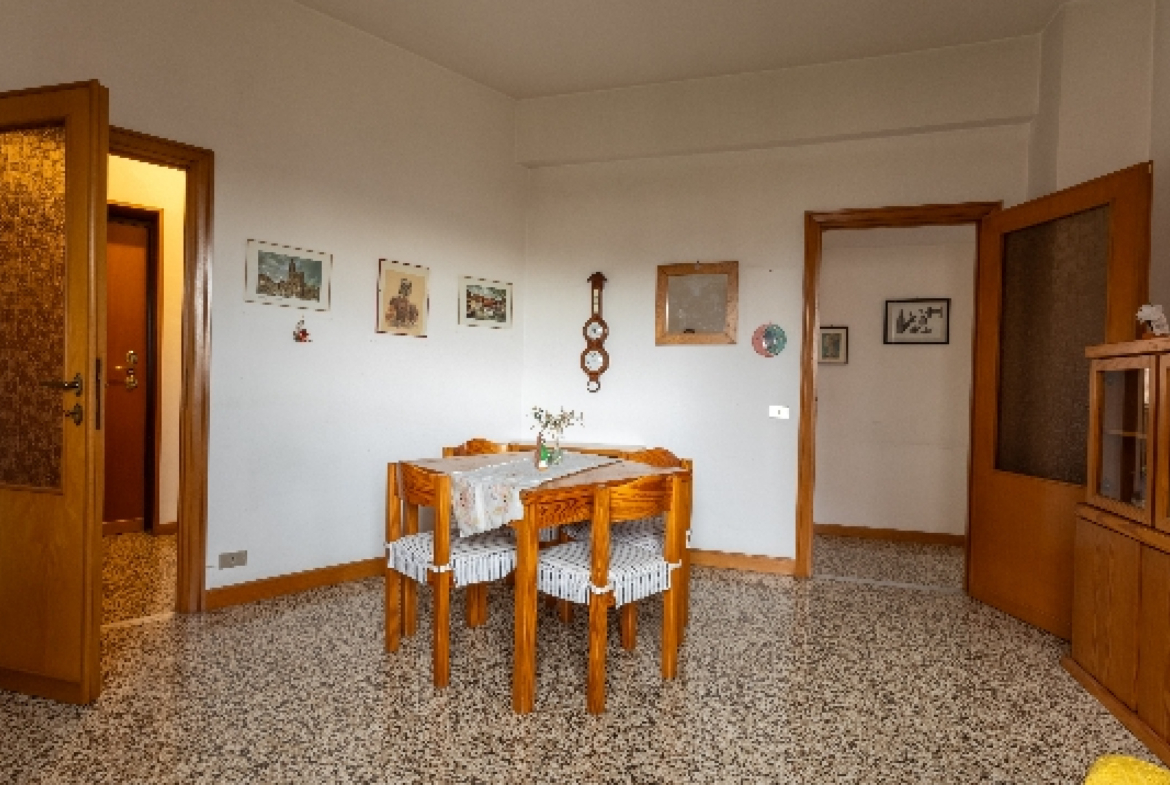Tipologia Immobile: appartamento Provincia: roma Comune: roma Località: torraccia - san basilio Indirizzo: Via Senigallia