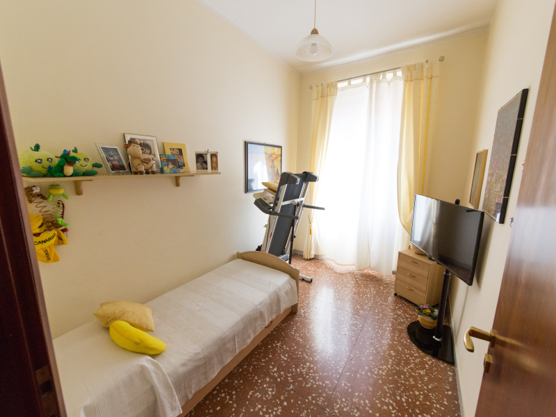 Tipologia Immobile: appartamento Provincia: roma Comune: roma Località: san giovanni Indirizzo: Via Foligno