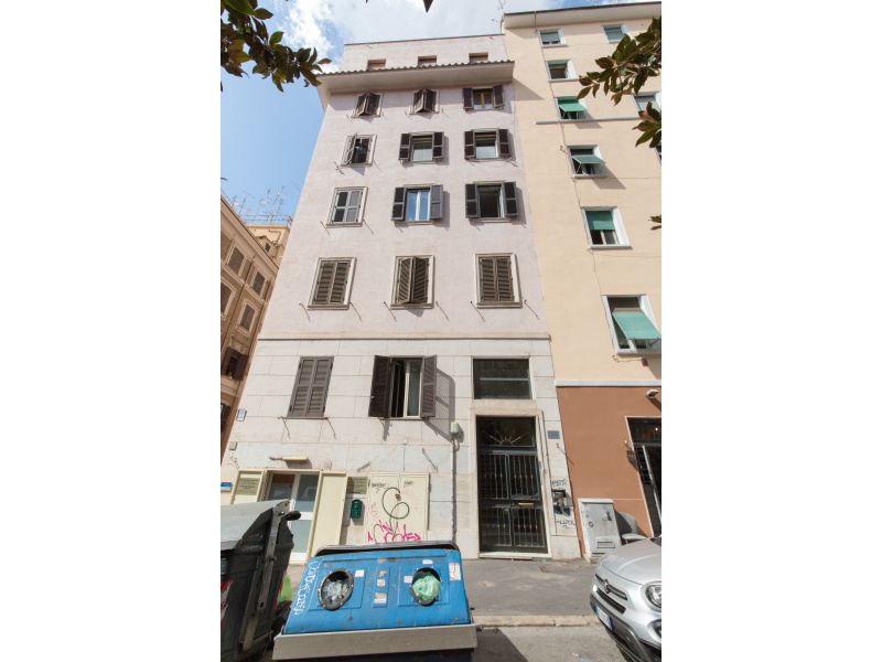 Tipologia Immobile: appartamento Provincia: roma Comune: roma Località: san giovanni Indirizzo: Via Foligno