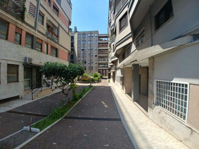 Tipologia Immobile: appartamento Provincia: roma Comune: roma Località: san giovanni Indirizzo: Via dei Laterani