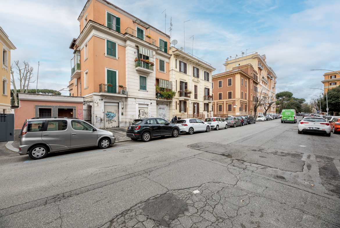 Tipologia Immobile: appartamento Provincia: roma Comune: roma Località: san giovanni Indirizzo: Via Sannio