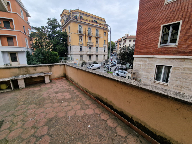 Tipologia Immobile: appartamento Provincia: roma Comune: roma Località: parioli - pinciano Indirizzo: Viale Bruno Buozzi