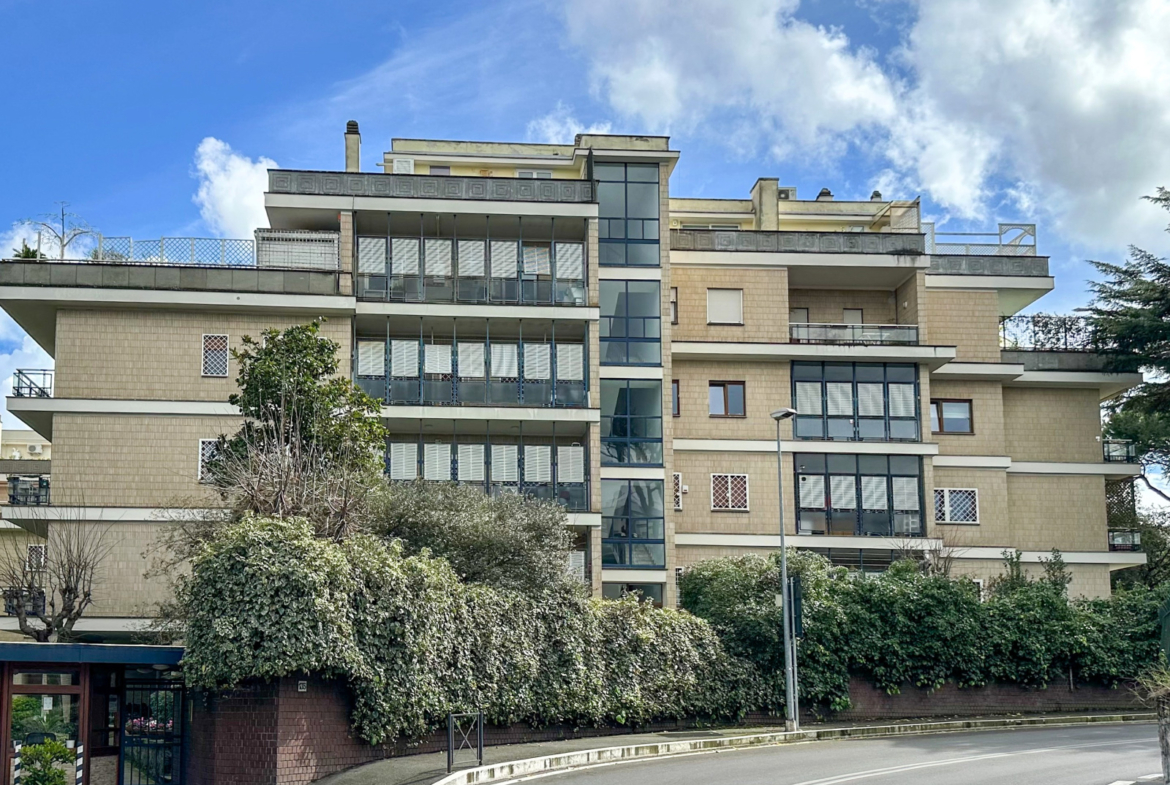 Tipologia Immobile: appartamento Provincia: roma Comune: roma Località: ponte milvio Indirizzo: Viale Cortina d'Ampezzo