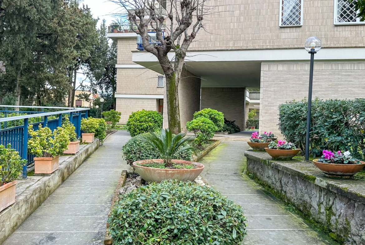 Tipologia Immobile: appartamento Provincia: roma Comune: roma Località: ponte milvio Indirizzo: Viale Cortina d'Ampezzo