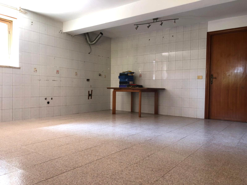 Tipologia Immobile: appartamento Provincia: roma Comune: roma Località: acilia Indirizzo: Via Edita Broglio