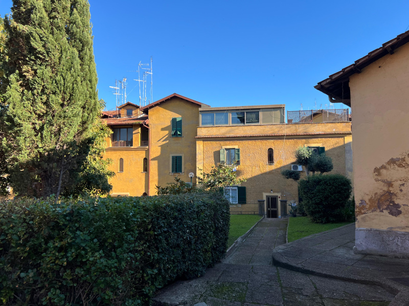 Tipologia Immobile: appartamento Provincia: roma Comune: roma Località: garbatella Indirizzo: Via Pasquale Tosi