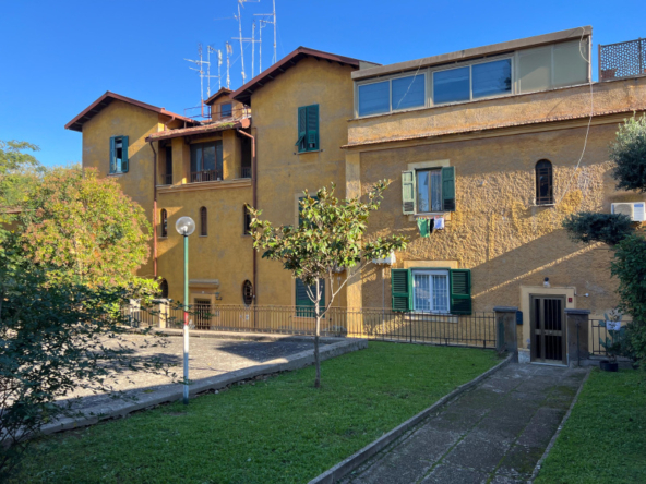 Tipologia Immobile: appartamento Provincia: roma Comune: roma Località: garbatella Indirizzo: Via Pasquale Tosi