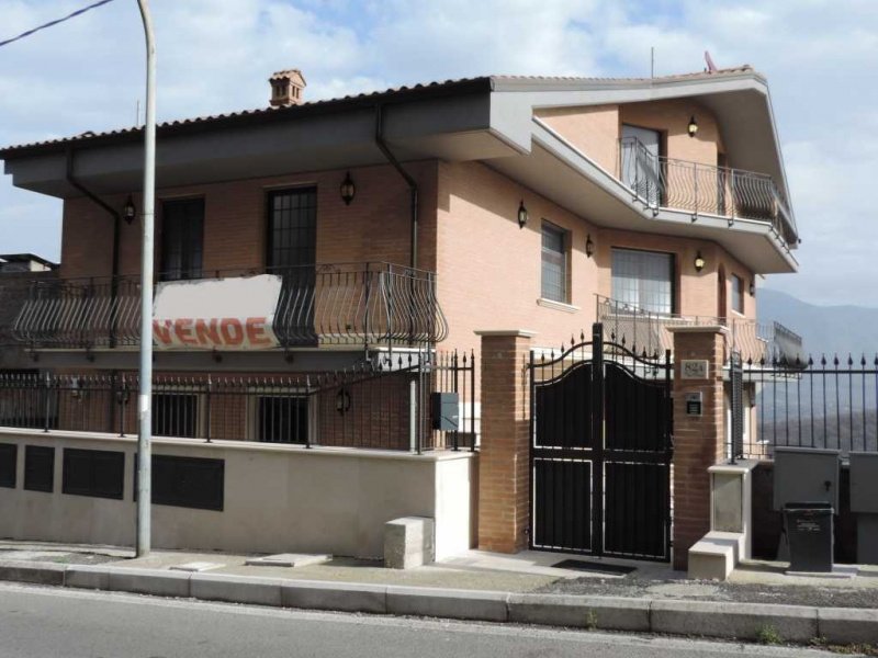 Tipologia Immobile: appartamento Provincia: roma Comune: sant'angelo romano Località:  Indirizzo: Via Roma