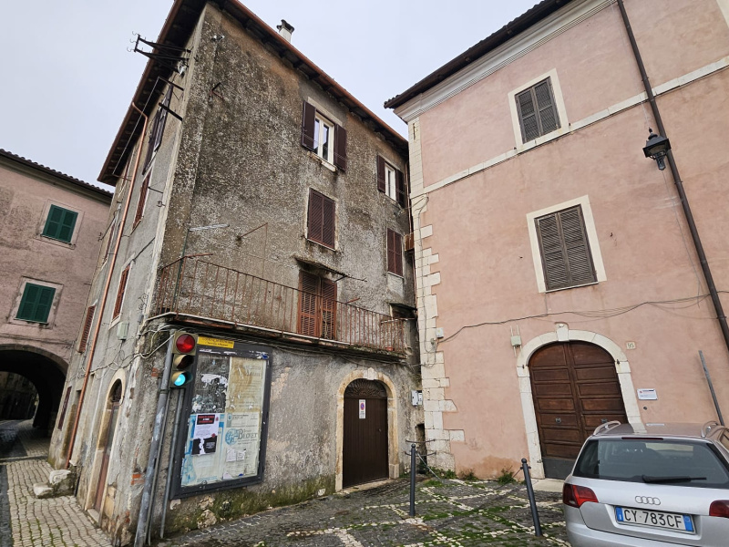 Tipologia Immobile: appartamento Provincia: roma Comune: segni Località:  Indirizzo: Via Umberto I