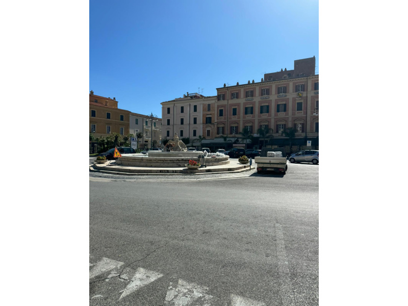 Tipologia Immobile: appartamento Provincia: latina Comune: terracina Località: centro urbano Indirizzo: Piazza della Repubblica