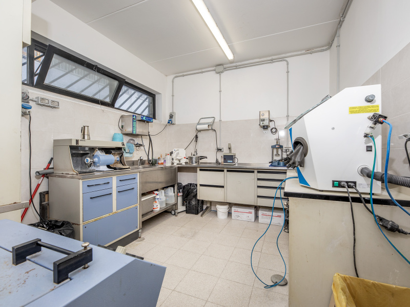 Tipologia Immobile: appartamento uso ufficio Provincia: roma Comune: roma Località: colli aniene Indirizzo: Via Vito Giuseppe Galati