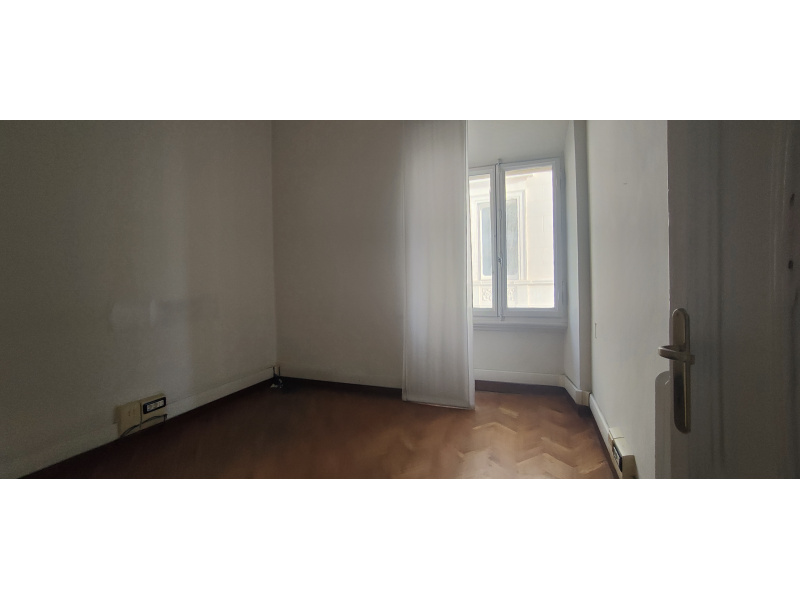 Tipologia Immobile: appartamento uso ufficio Provincia: roma Comune: roma Località: ripetta - v. emanuele - palatino Indirizzo: Corso Vittorio Emanuele II