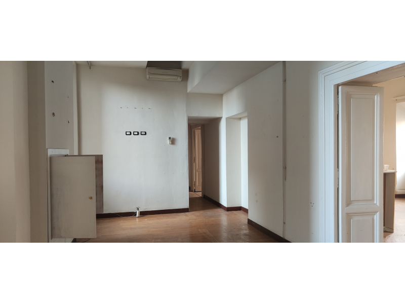 Tipologia Immobile: appartamento uso ufficio Provincia: roma Comune: roma Località: ripetta - v. emanuele - palatino Indirizzo: Corso Vittorio Emanuele II