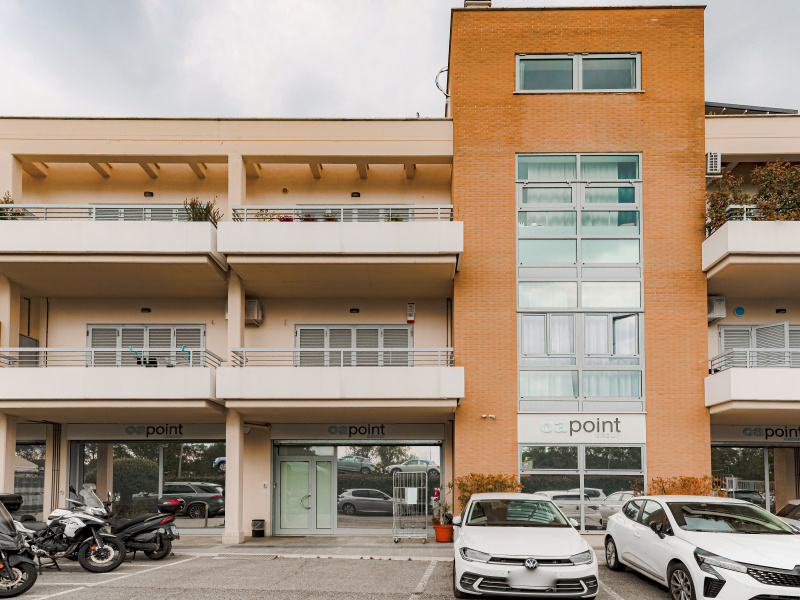 Tipologia Immobile: appartamento uso ufficio Provincia: roma Comune: roma Località: tor fiscale Indirizzo: Via Appia Nuova
