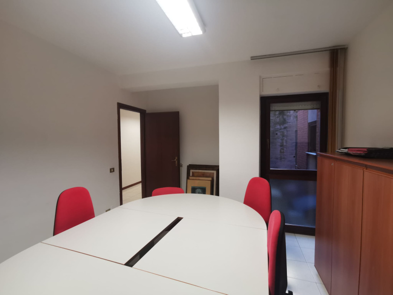 Tipologia Immobile: appartamento Provincia: roma Comune: velletri Località:  Indirizzo: Via Lata