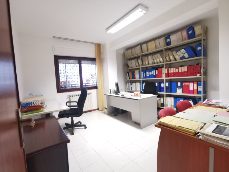 Tipologia Immobile: appartamento Provincia: roma Comune: velletri Località:  Indirizzo: Via Lata