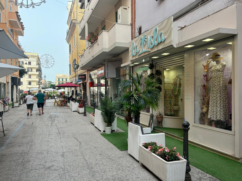 Tipologia Immobile: attività commerciale Provincia: roma Comune: anzio Località: anzio Indirizzo: Via 20 Settembre