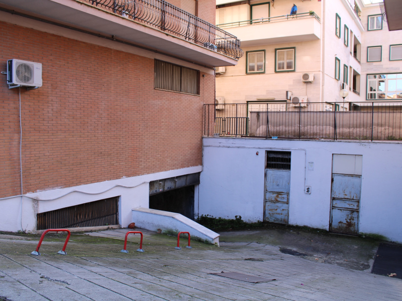 Tipologia Immobile: box Provincia: roma Comune: guidonia montecelio Località: guidonia Indirizzo: Via Antonio Locatelli
