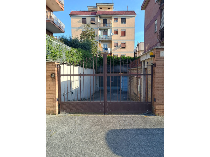 Tipologia Immobile: box Provincia: roma Comune: roma Località: tor tre teste Indirizzo: Via Generoso Pope