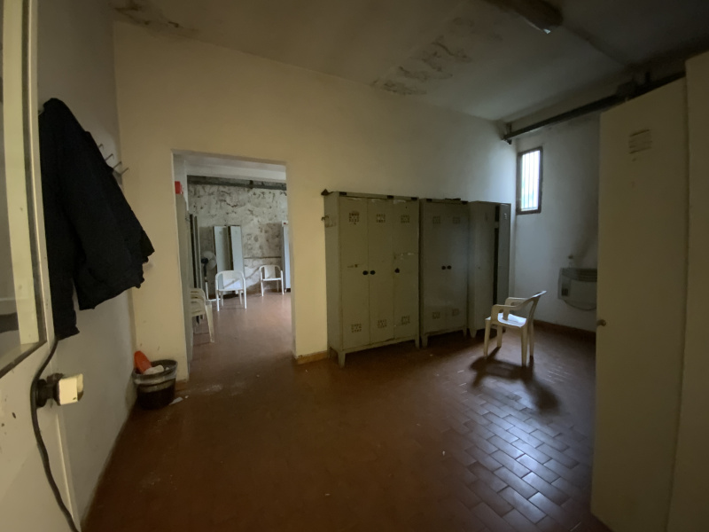 Tipologia Immobile: capannone Provincia: roma Comune: ariccia Località:  Indirizzo: Via Quarto Negroni
