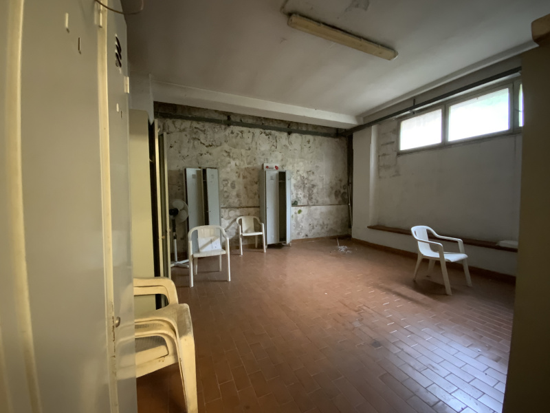 Tipologia Immobile: capannone Provincia: roma Comune: ariccia Località:  Indirizzo: Via Quarto Negroni