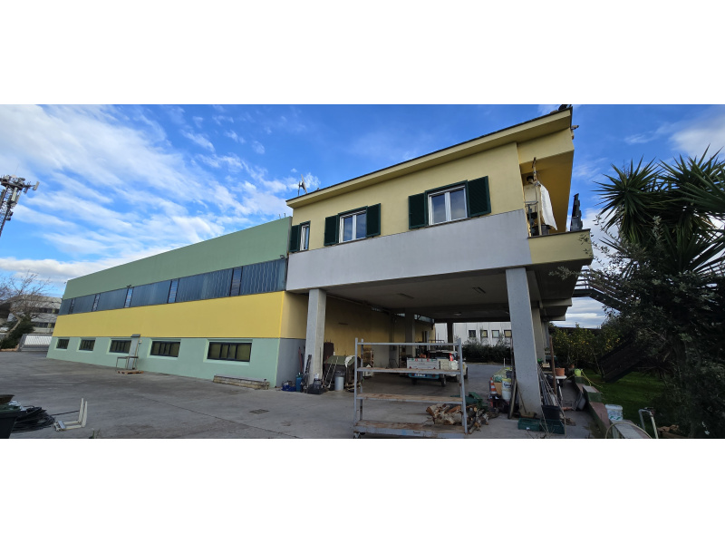 Tipologia Immobile: capannone Provincia: roma Comune: genzano di roma Località:  Indirizzo: Viale del Lavoro
