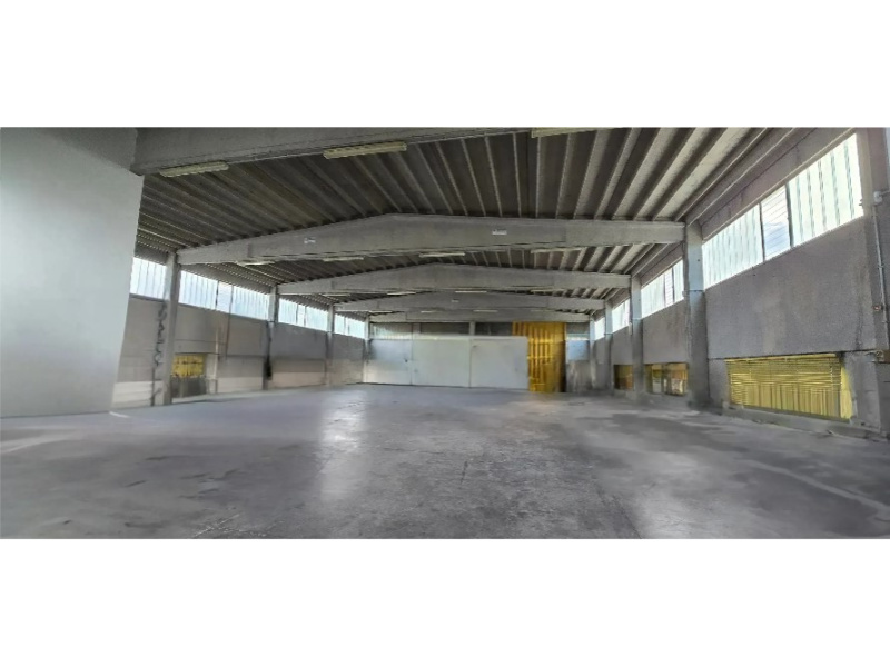 Tipologia Immobile: capannone Provincia: roma Comune: genzano di roma Località:  Indirizzo: Viale del Lavoro