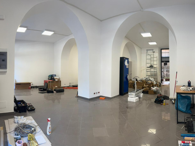Tipologia Immobile: locale commerciale / negozio Provincia: roma Comune: roma Località: esquilino - san lorenzo Indirizzo: Via Principe Umberto