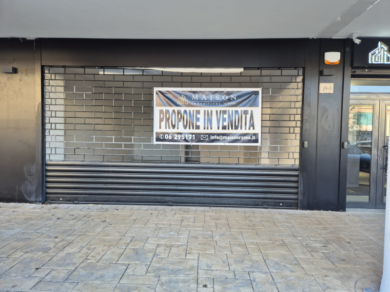 Tipologia Immobile: locale commerciale / negozio Provincia: roma Comune: roma Località: romanina Indirizzo: Via Biagio Petrocelli