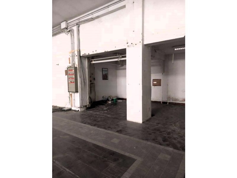 Tipologia Immobile: locale commerciale / negozio Provincia: roma Comune: roma Località: garbatella Indirizzo: Via Giuseppe Candeo