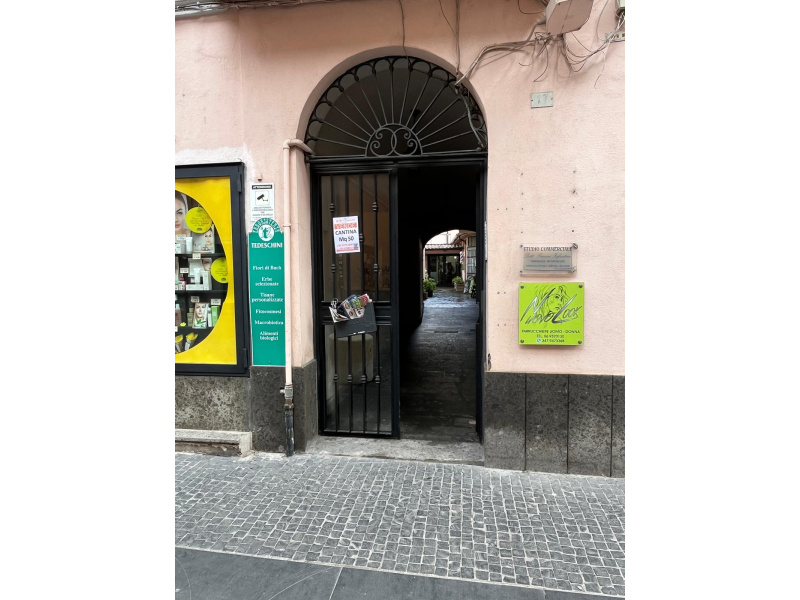 Tipologia Immobile: magazzino Provincia: roma Comune: albano laziale Località: centro urbano Indirizzo: Via Alcide De Gasperi