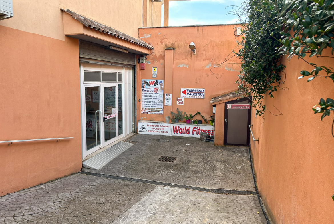 Tipologia Immobile: magazzino Provincia: roma Comune: ardea Località: tor san lorenzo Indirizzo: Via Rieti