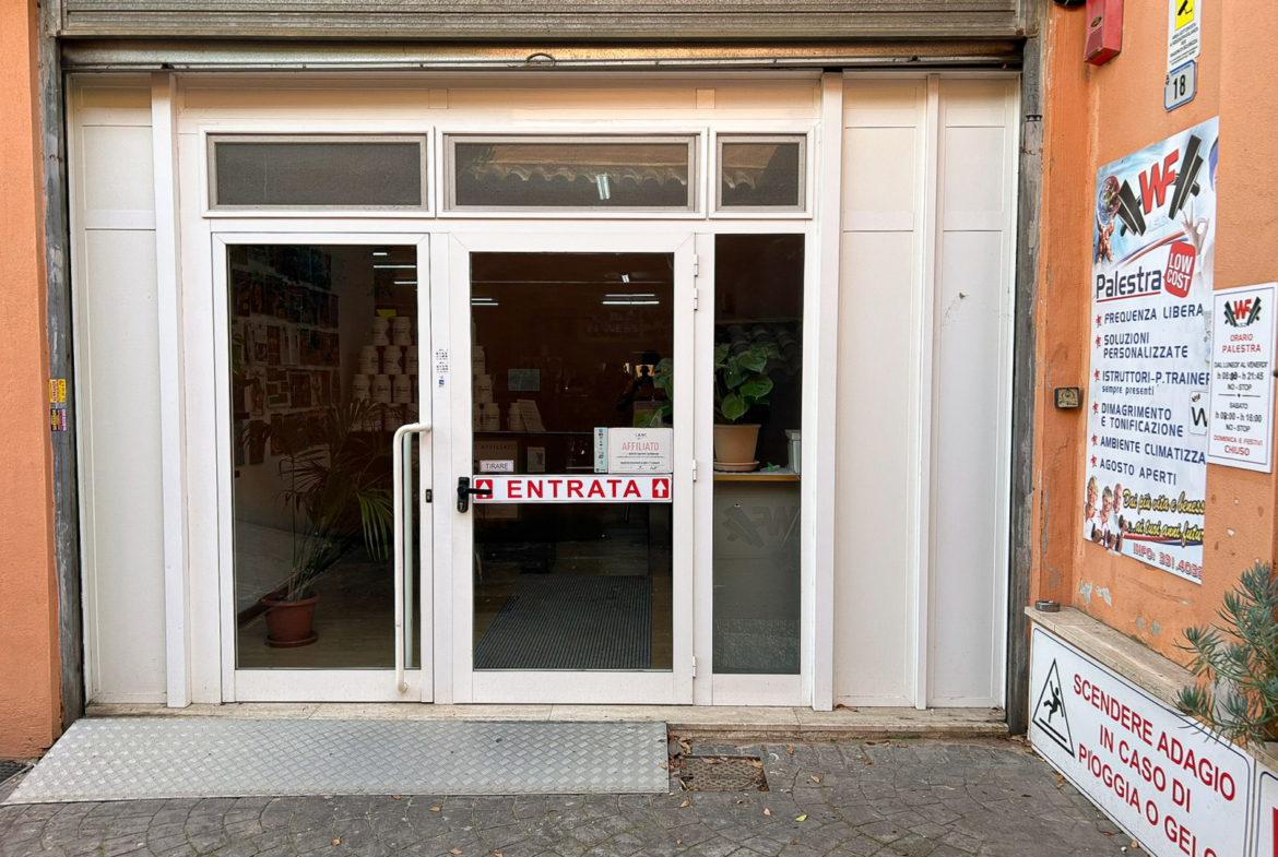 Tipologia Immobile: magazzino Provincia: roma Comune: ardea Località: tor san lorenzo Indirizzo: Via Rieti