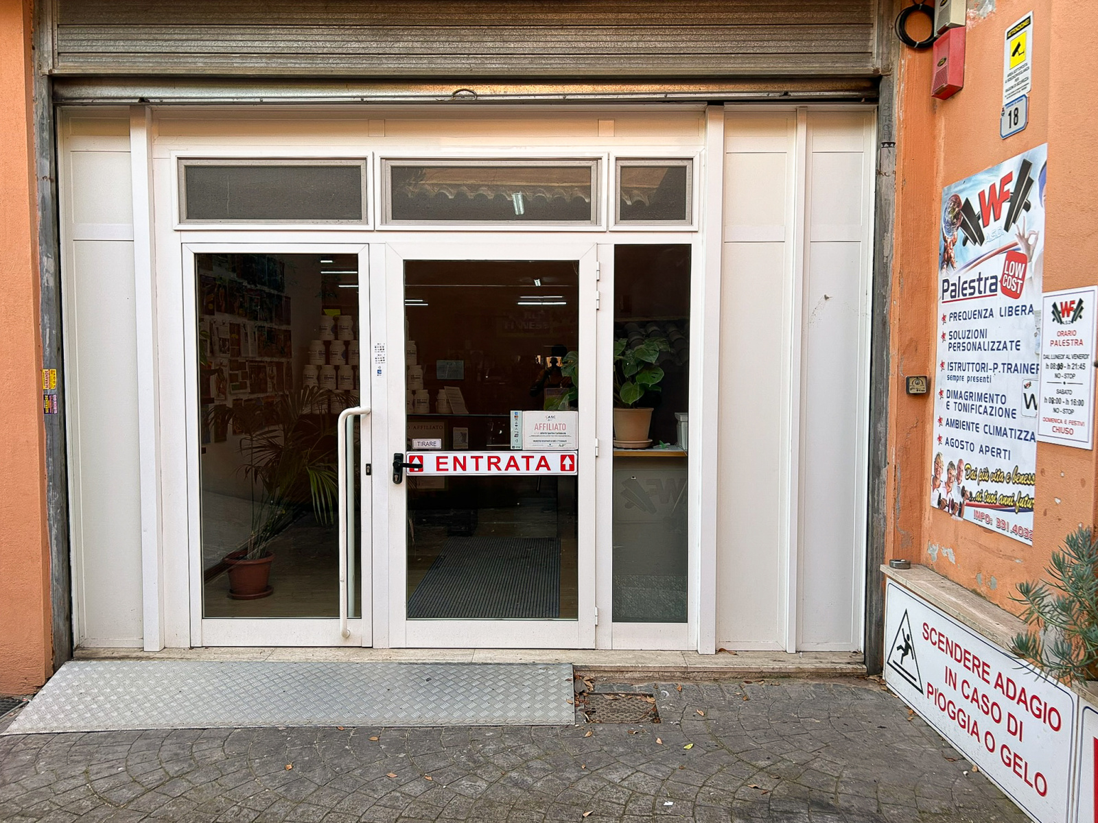 Tipologia Immobile: magazzino Provincia: roma Comune: ardea Località: tor san lorenzo Indirizzo: Via Rieti
